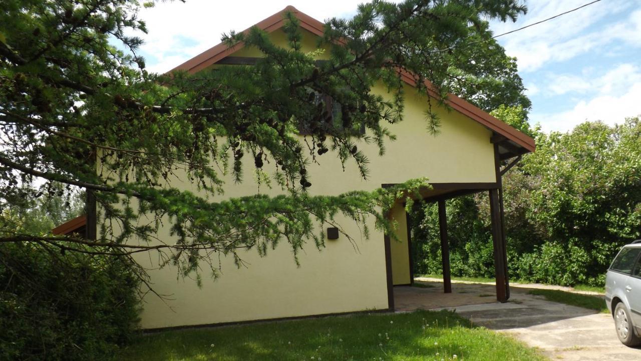 Villa Gospodarstwo Agroturystyczne Na Mazurach Jerutki Exterior foto